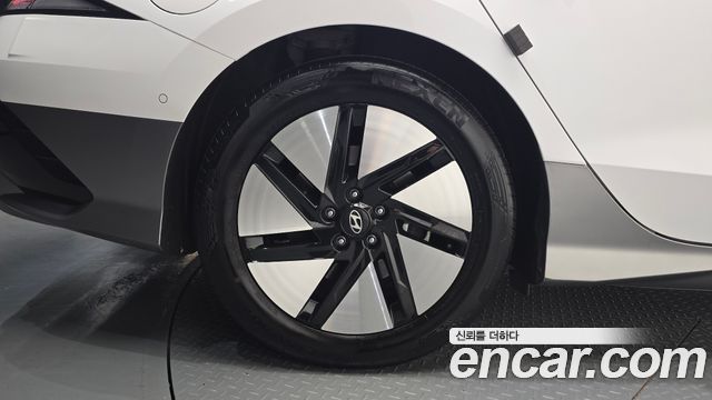 Hyundai Ioniq6 Long Range AWD Exclusive + - фото 4