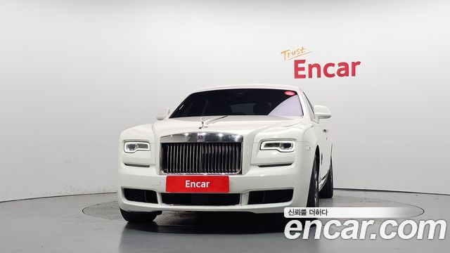 Rolls-Royce Ghost 6.6 V12 - фото 2