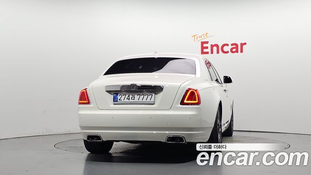 Rolls-Royce Ghost 6.6 V12 - фото 3