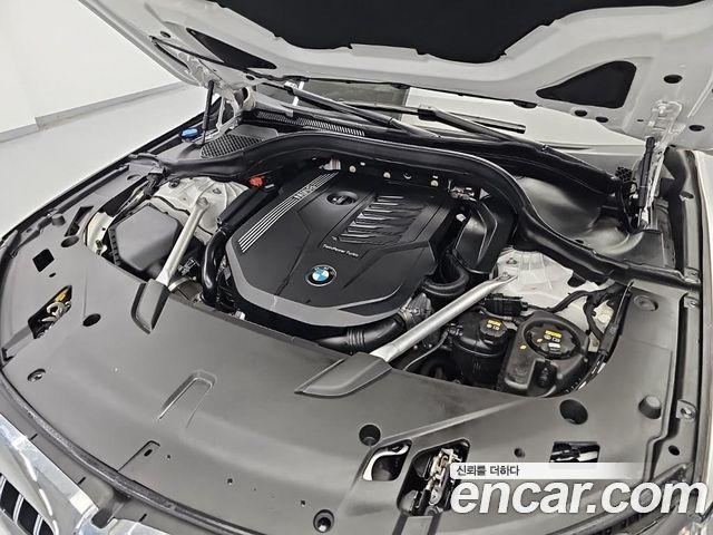 BMW Gran Turismo G32 640i xDrive M Sport - фото 4