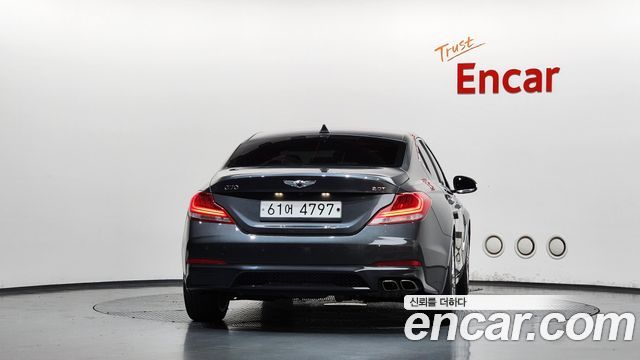 Genesis G70 2.0T Elite - фото 3