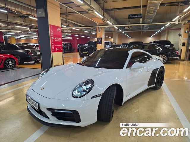 Porsche 911 Carrera GTS - фото 0