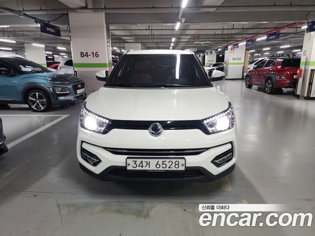 SsangYong Tivoli Armour Gear Edition 2WD - фото 0