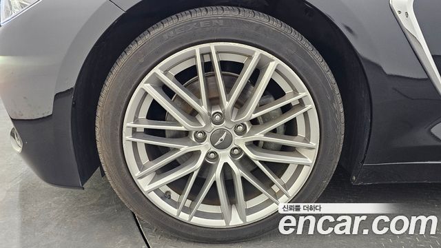 Genesis G70 2.0T Advanced - фото 4