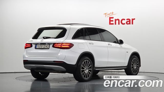 Mercedes-Benz GLC-Class X253 GLC350e 4MATIC Premium - фото 1