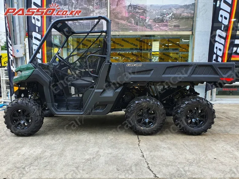 BRP CAN-AM DEFENDER 6x6 DPS - фото 1