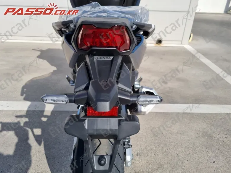 HONDA FORZA 750 - фото 2