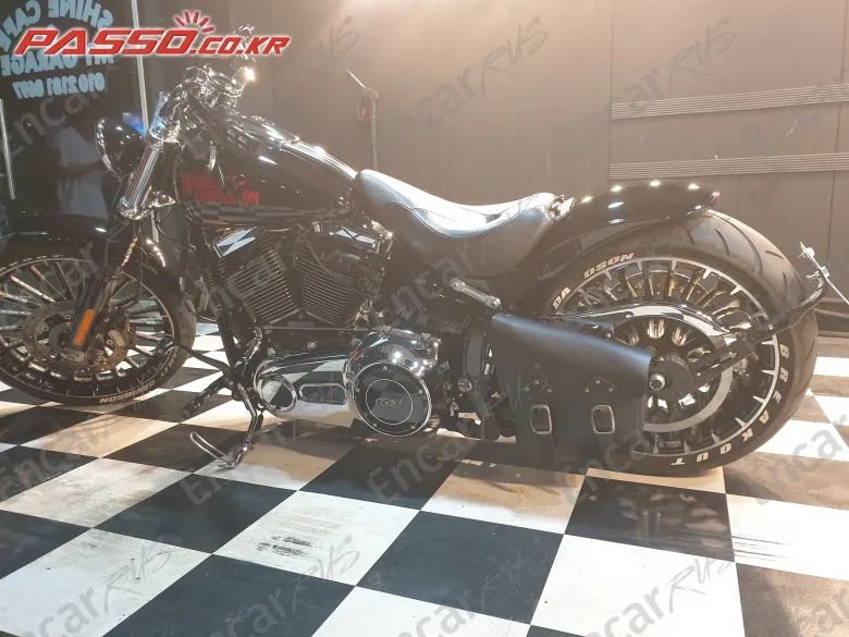 HARLEY-DAVIDSON BREAKOUT - фото 0