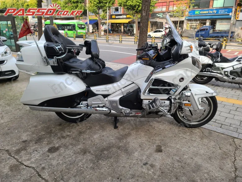 HONDA GOLDWING 1800 - фото 0