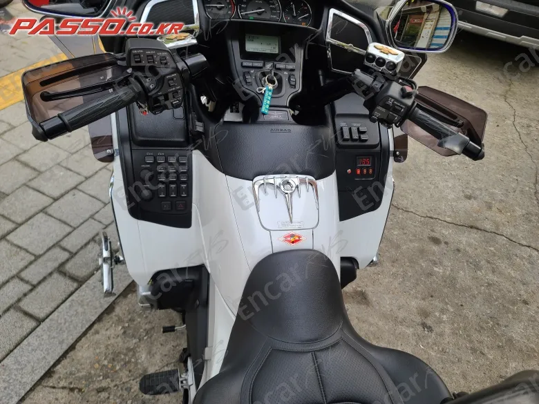 HONDA GOLDWING 1800 - фото 3