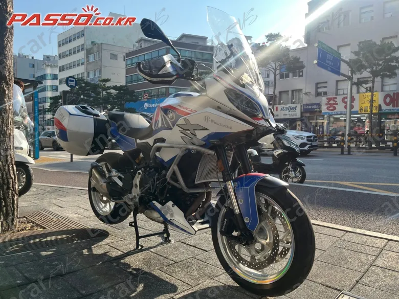 BMW F 900 XR - фото 2