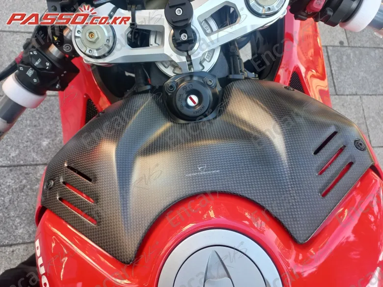 DUCATI PANIGALE V4 - фото 5
