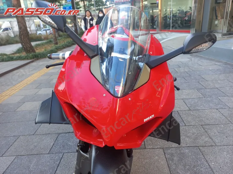 DUCATI PANIGALE V4 - фото 6