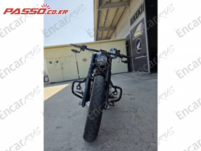 Harley-Davidson Breakout - фото 2