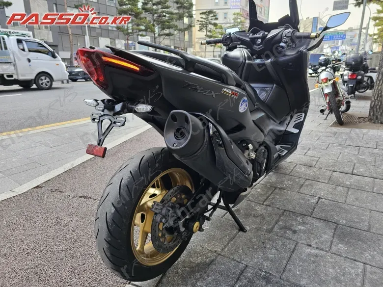 YAMAHA T MAX 560 - фото 2
