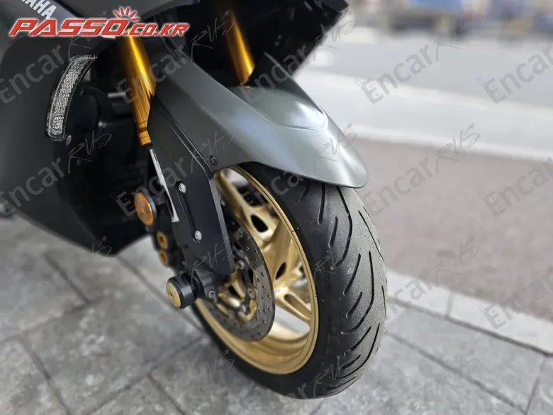 YAMAHA T MAX 560 - фото 5