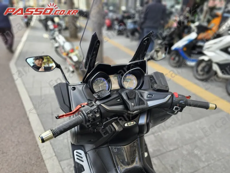 YAMAHA T MAX 560 - фото 3