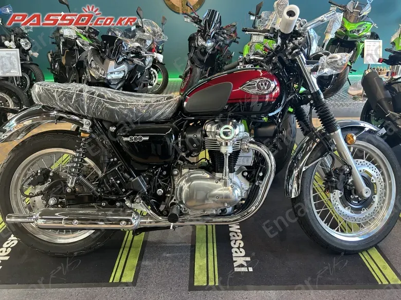 KAWASAKI W 800 - фото 0