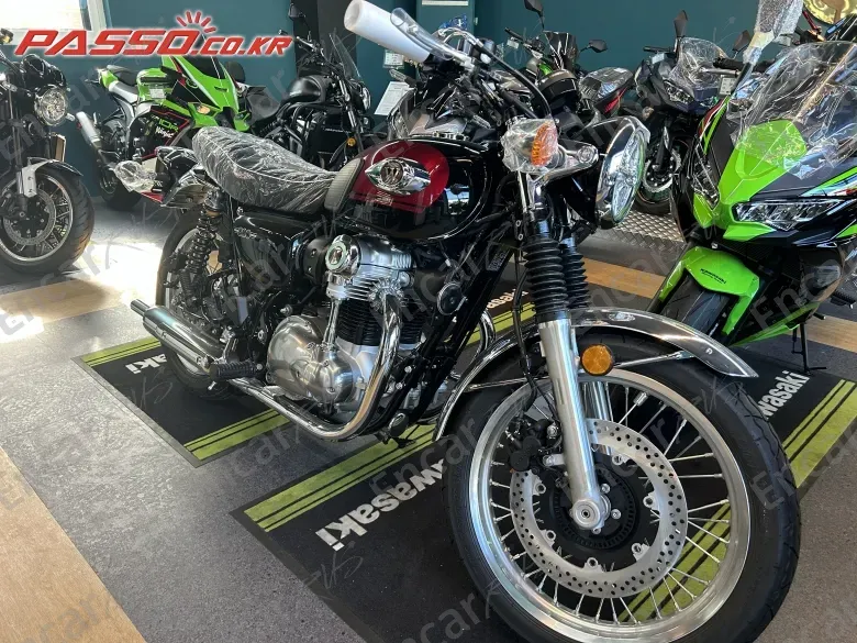 KAWASAKI W 800 - фото 4