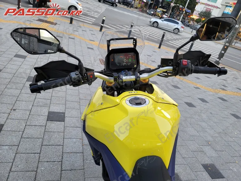 SUZUKI V STROM 800 DE - фото 3