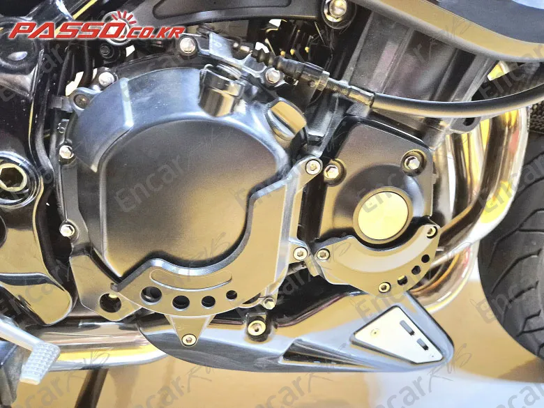 Kawasaki Z 900 RS ABS - фото 4
