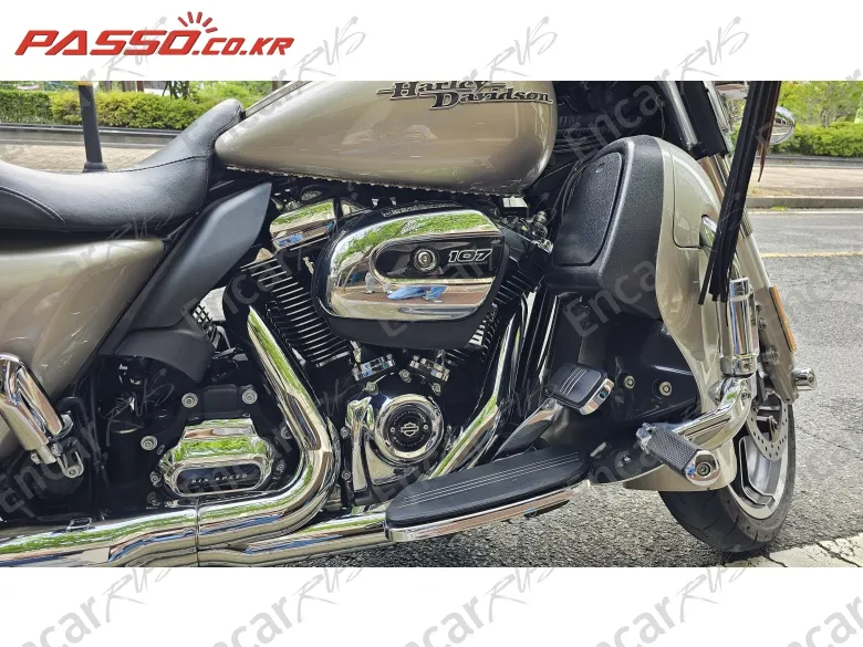 HARLEY-DAVIDSON FLHX - фото 4