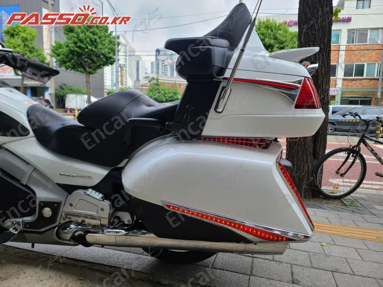 HONDA GOLDWING 1800 - фото 6