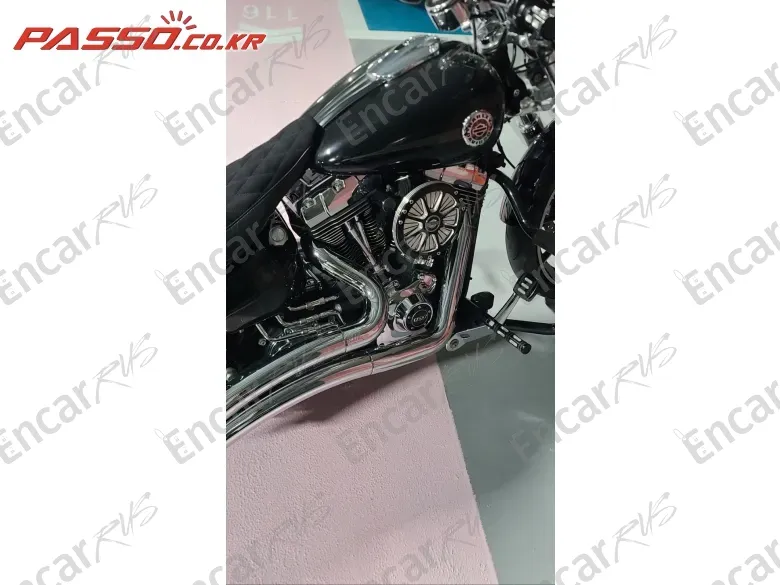 HARLEY-DAVIDSON BREAKOUT - фото 4