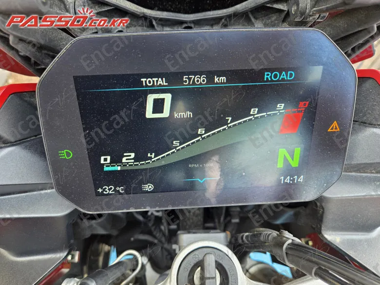 BMW F 900 XR - фото 3
