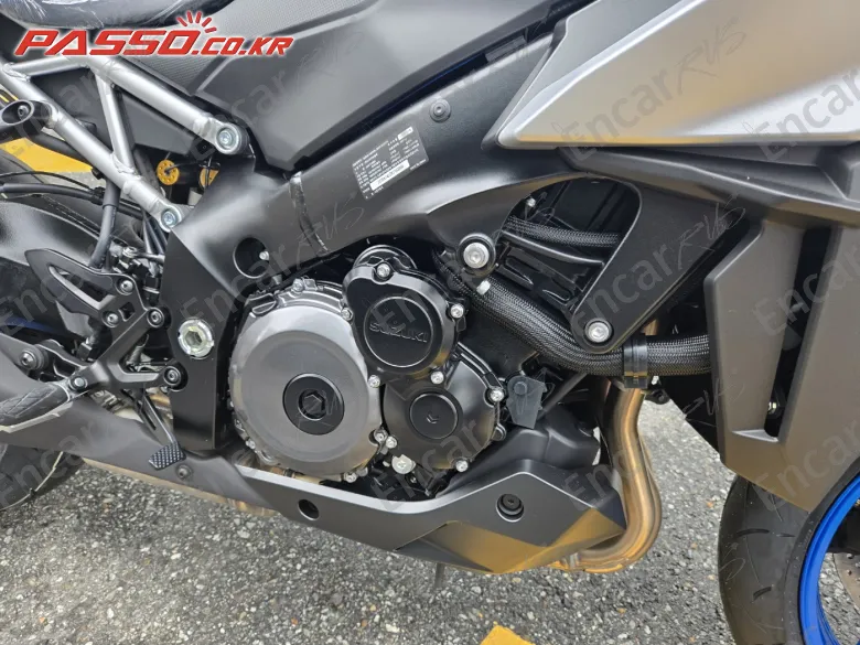 Suzuki Gsx S 1000 Gx - фото 4