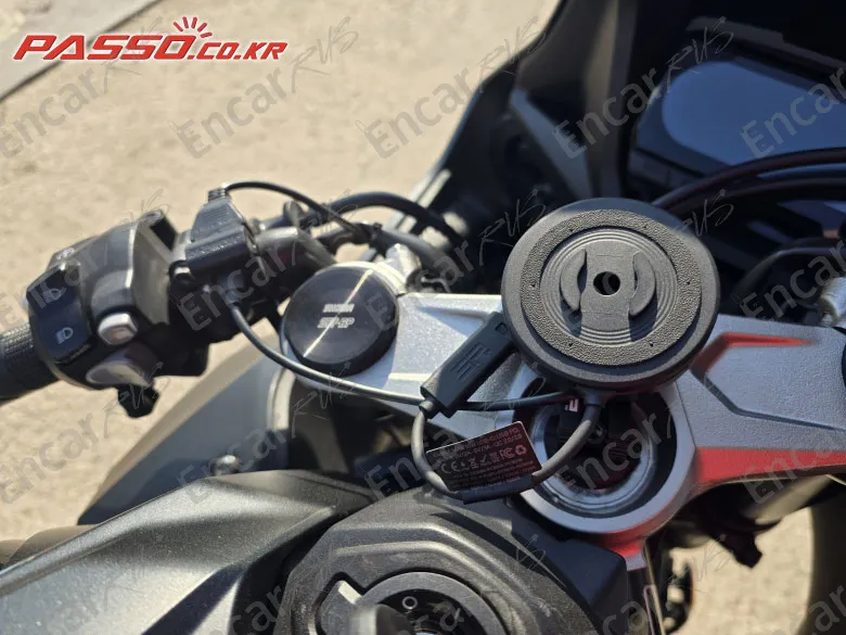 HONDA CBR 650 R ABS - фото 3
