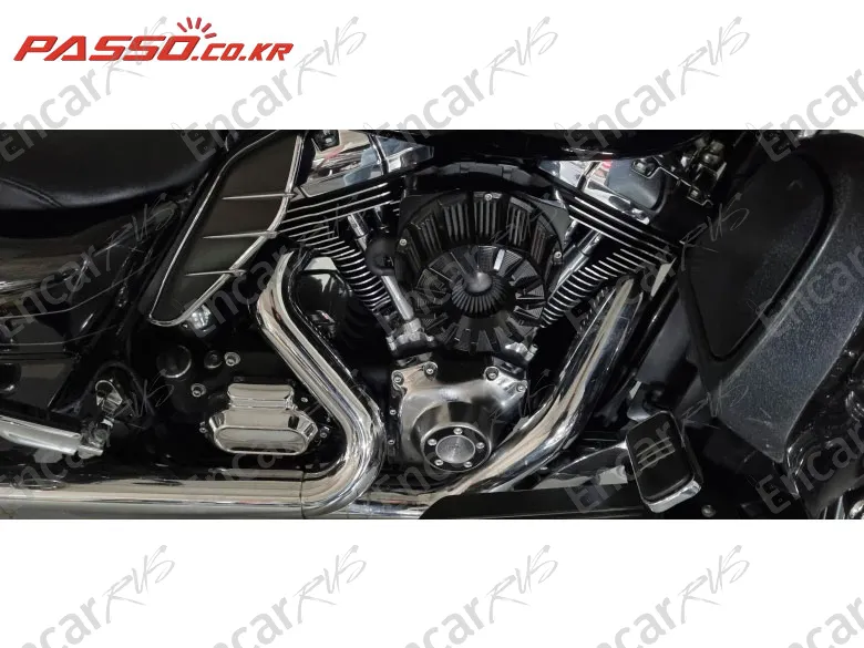 HARLEY-DAVIDSON FLHX - фото 4