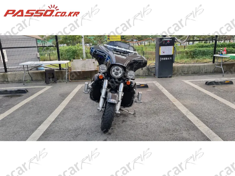 HARLEY-DAVIDSON FLHX - фото 5