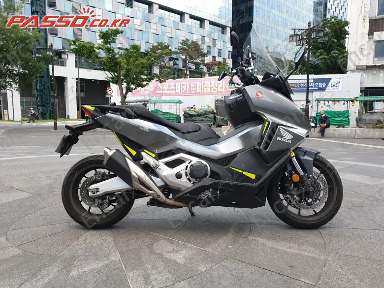 Honda Forza 750 - фото 0