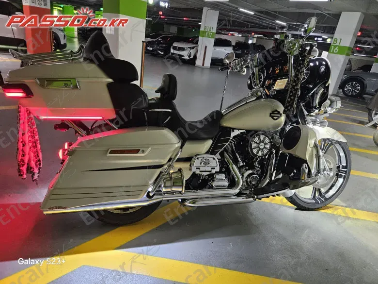 HARLEY-DAVIDSON FLHX - фото 0