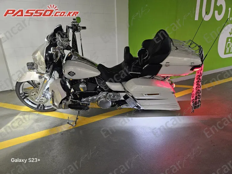 HARLEY-DAVIDSON FLHX - фото 1