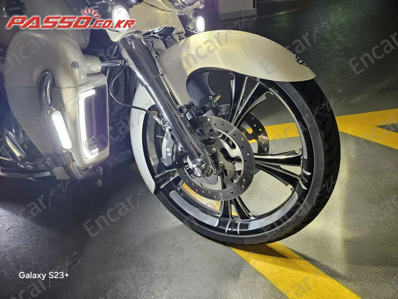HARLEY-DAVIDSON FLHX - фото 5
