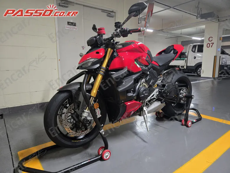 DUCATI STREETFIGHTER V4 S - фото 1