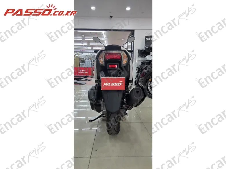 YAMAHA TRICITY 125 - фото 2