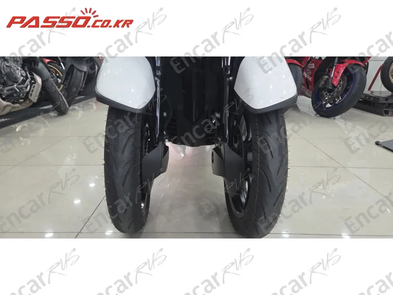 YAMAHA TRICITY 125 - фото 5