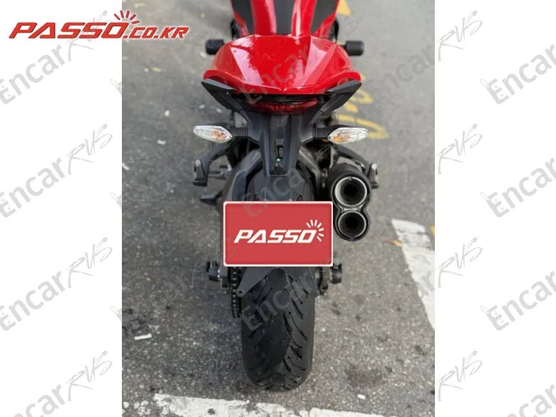 DUCATI MONSTER 821 - фото 2