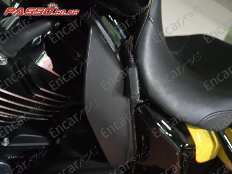 HARLEY-DAVIDSON ROAD GLIDE SPECIAL - фото 4