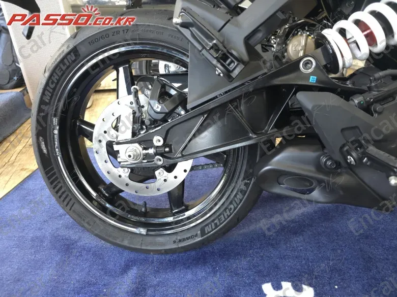 HUSQVARNA SVARTPILEN 125 - фото 5