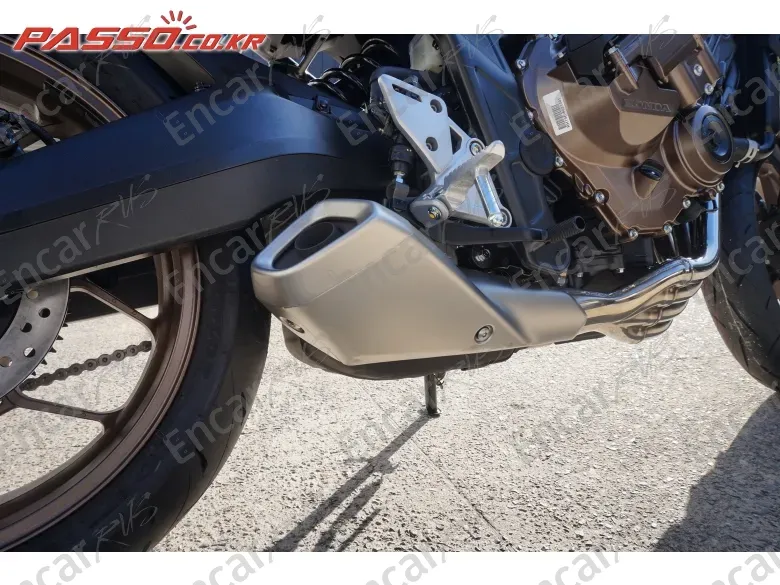 HONDA CB 650 R ABS - фото 6