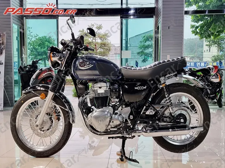 KAWASAKI W 800 - фото 1