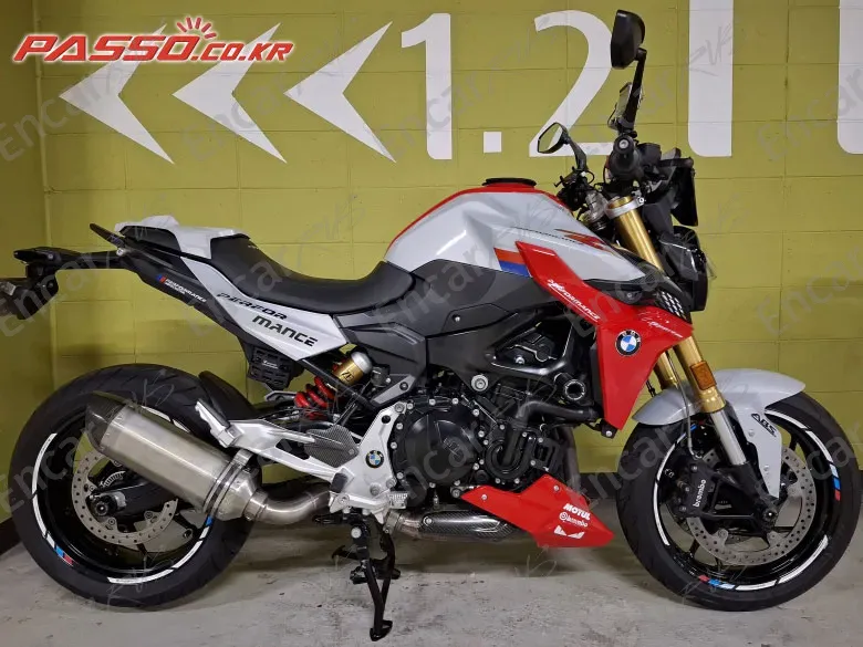 BMW F 900 R - фото 0