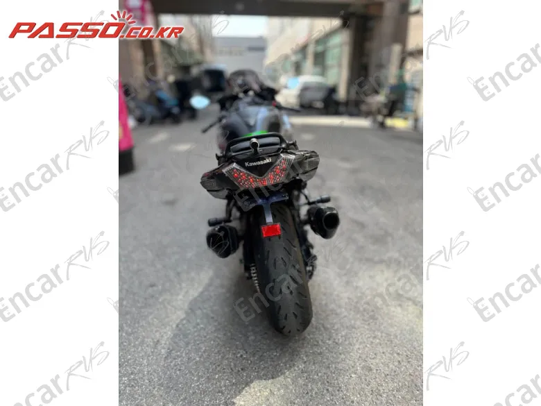 KAWASAKI ZZR 1400 - фото 2