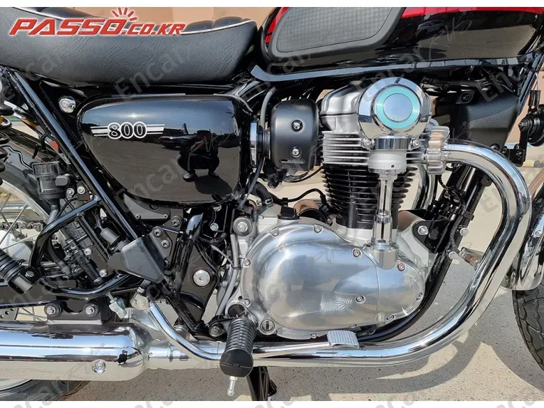 KAWASAKI W 800 - фото 4