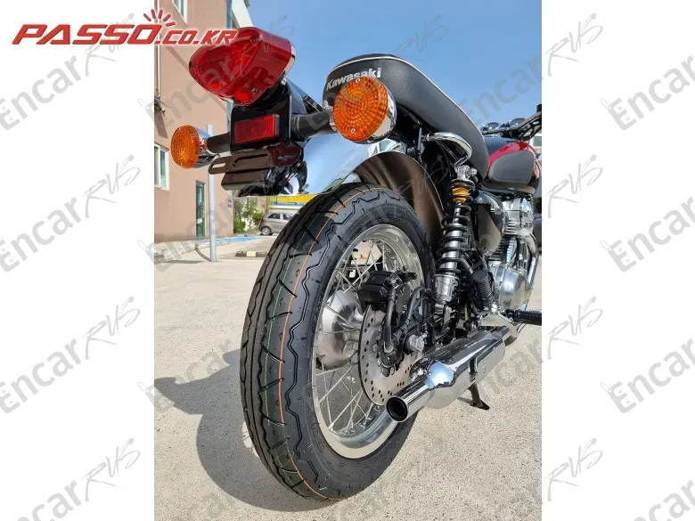 KAWASAKI W 800 - фото 6