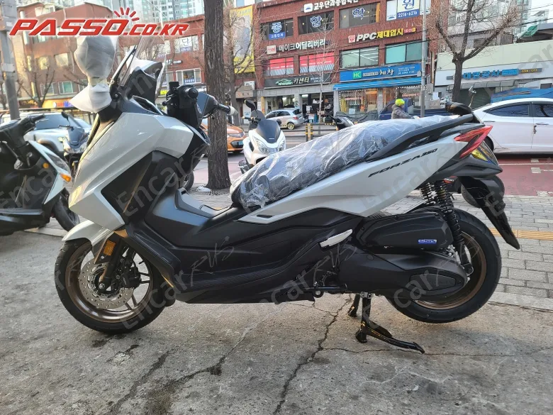 HONDA FORZA 350 - фото 1